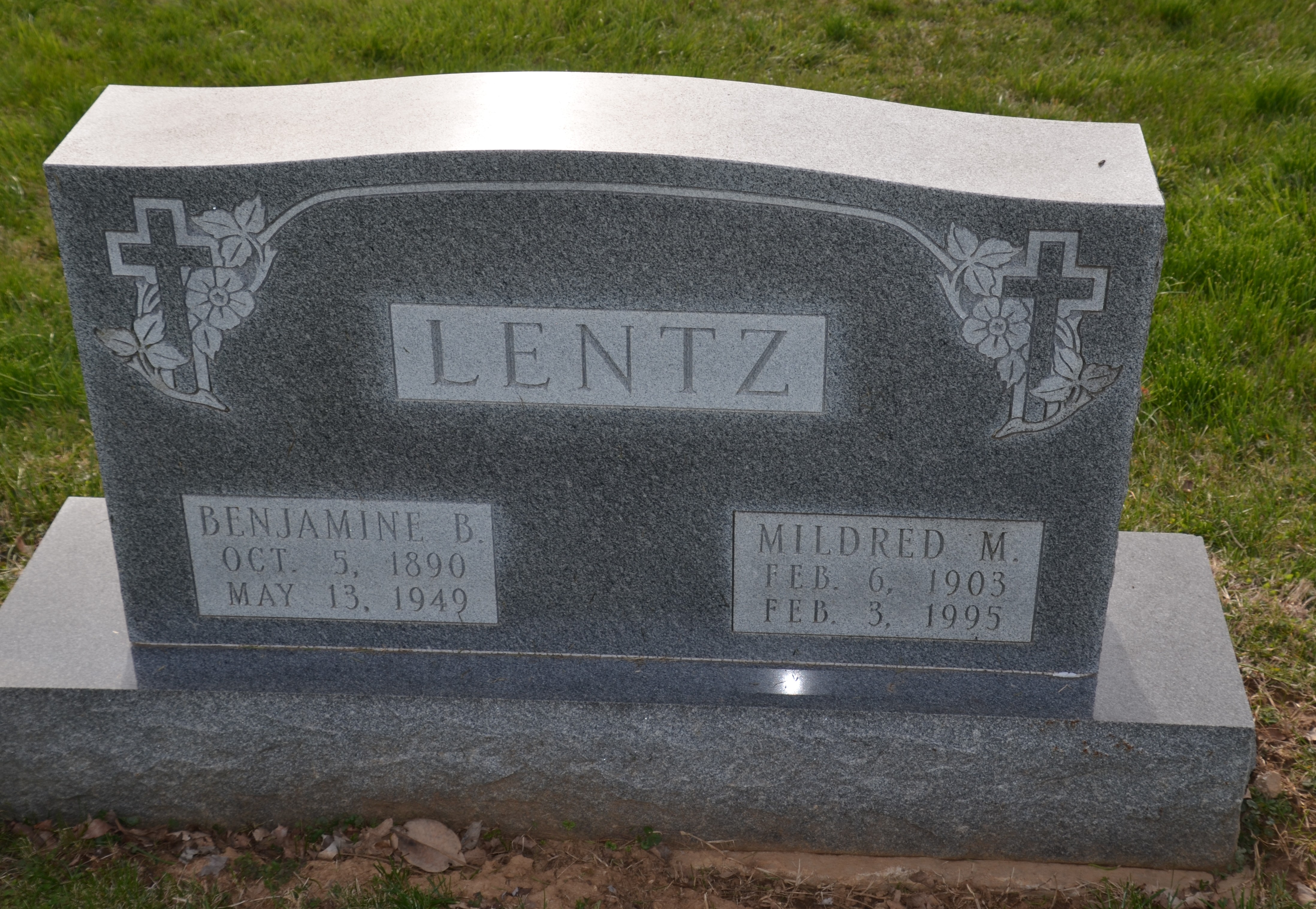 Gravestone front for Benjamine Booker Lentz